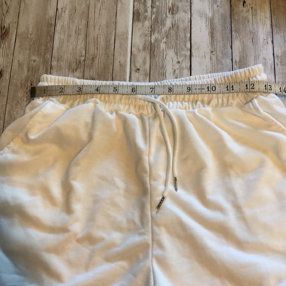 3 pair knit shorts, slash pkts, elastic waist w/ drawstring, NWOT -junior sz M - Picture 9 of 11